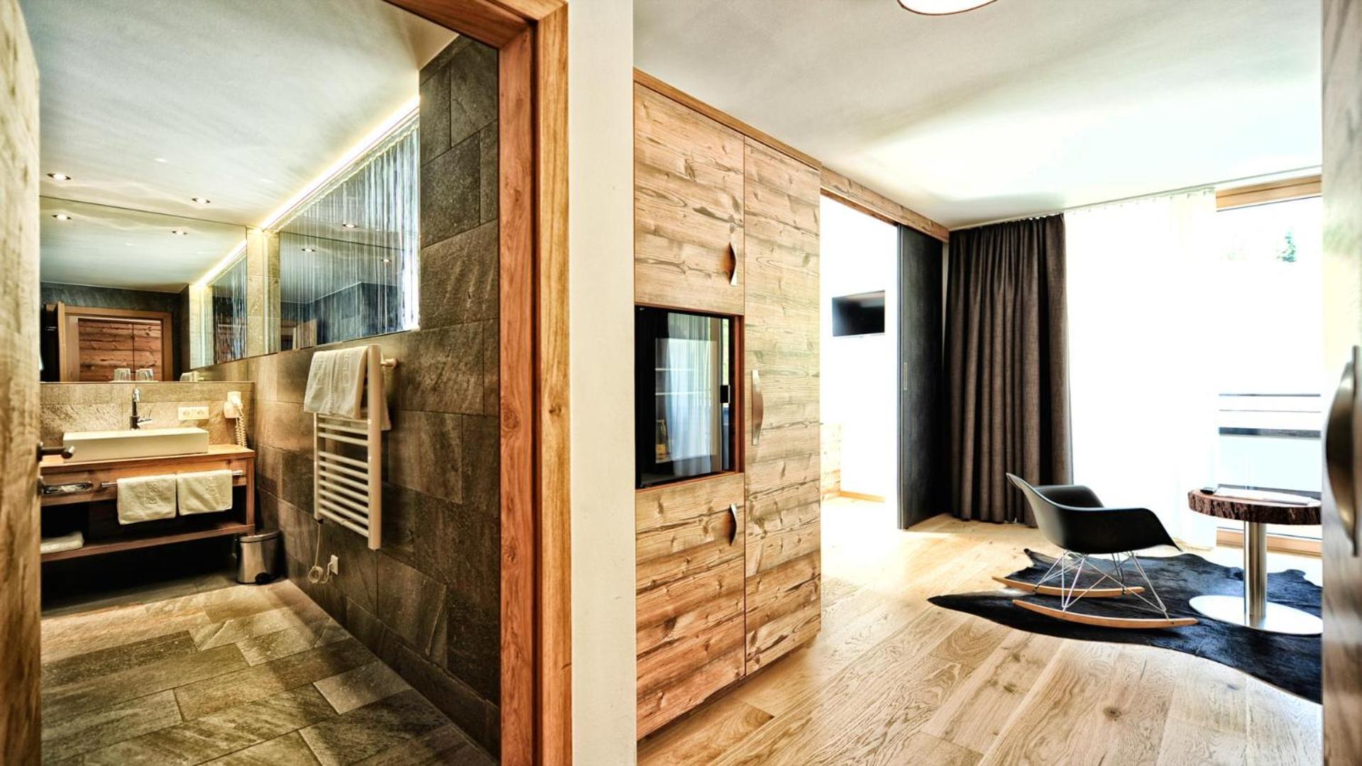 Alps Lodge Fiss Bilik gambar
