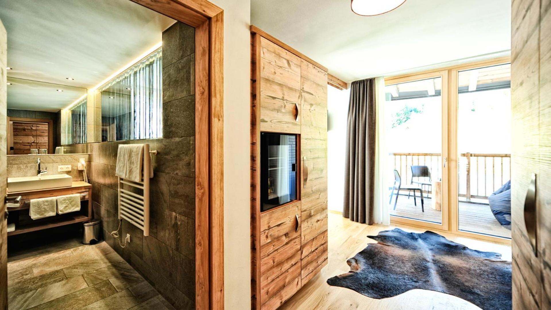 Alps Lodge Fiss Bilik gambar