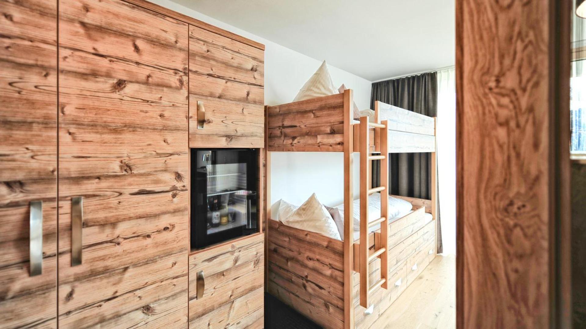 Alps Lodge Fiss Bilik gambar